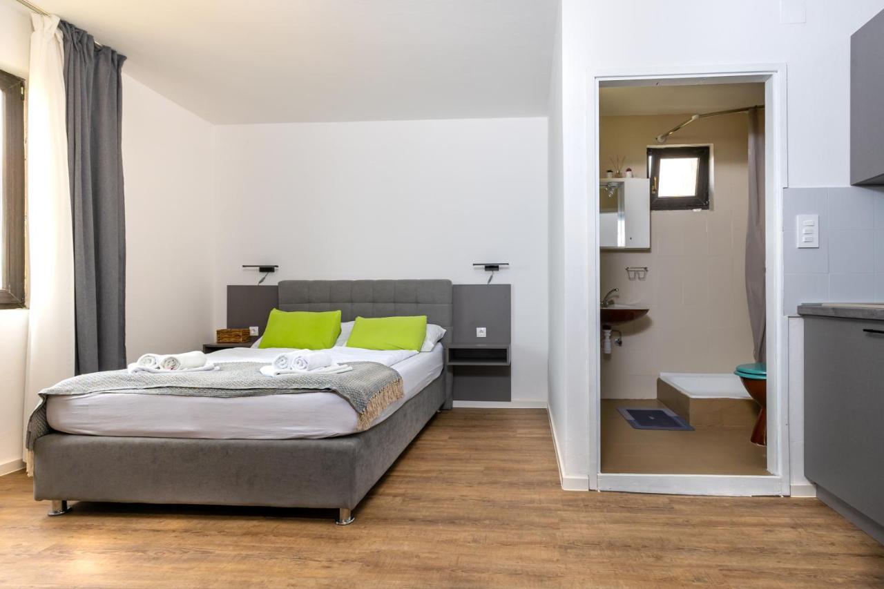 Apartments Dida Sime สตารีกราด-ปาเคลนีซา ภายนอก รูปภาพ