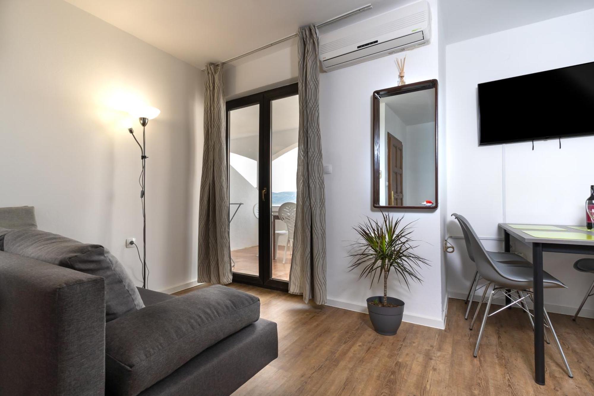 Apartments Dida Sime สตารีกราด-ปาเคลนีซา ภายนอก รูปภาพ