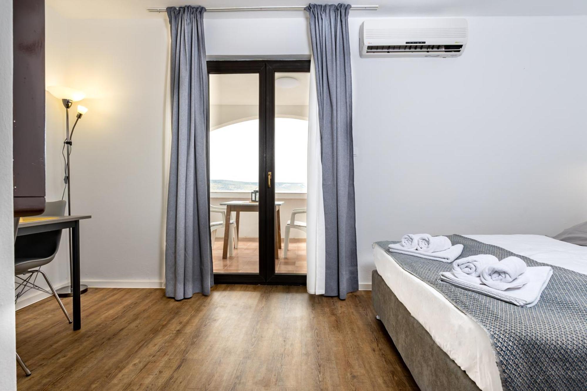 Apartments Dida Sime สตารีกราด-ปาเคลนีซา ภายนอก รูปภาพ
