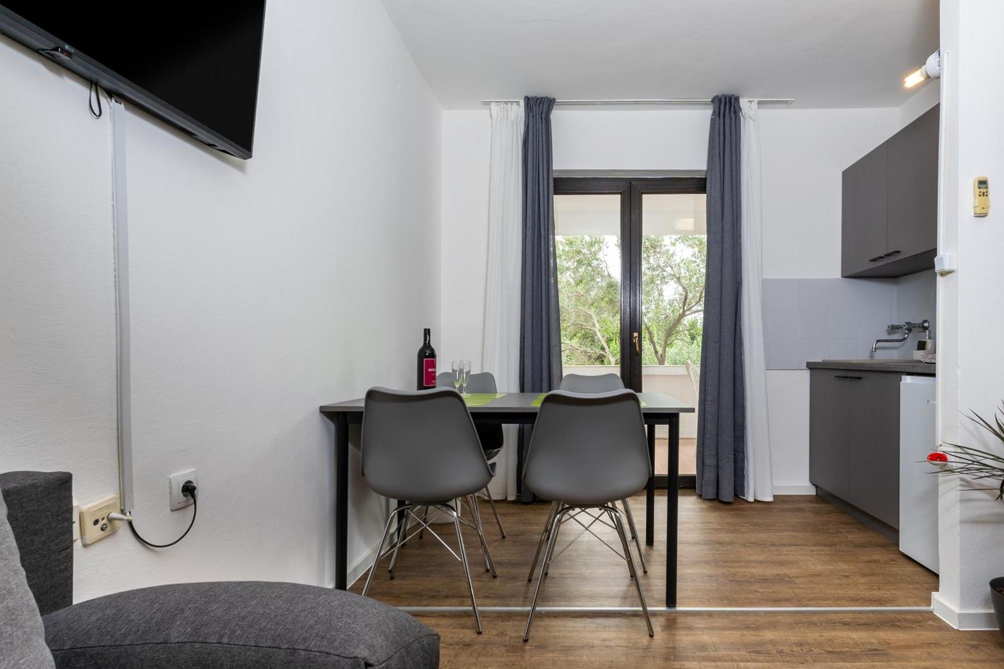Apartments Dida Sime สตารีกราด-ปาเคลนีซา ห้อง รูปภาพ