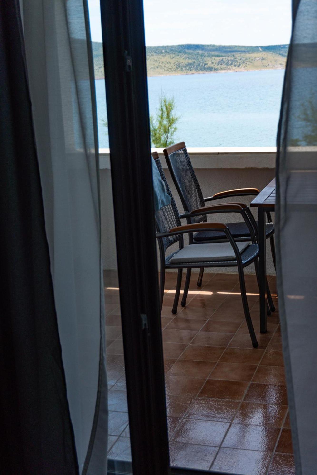 Apartments Dida Sime สตารีกราด-ปาเคลนีซา ภายนอก รูปภาพ
